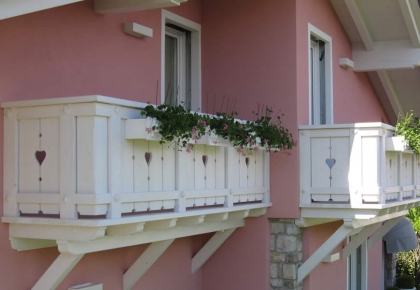 Balconi in legno lavorazioni su misura