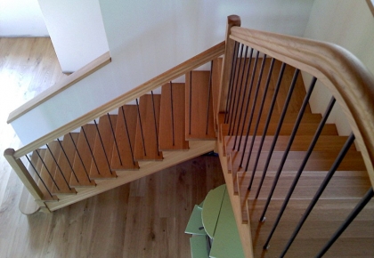 Scale interne in legno. produzione scale. scale a giorno. scale su ... Scale per interni in legno