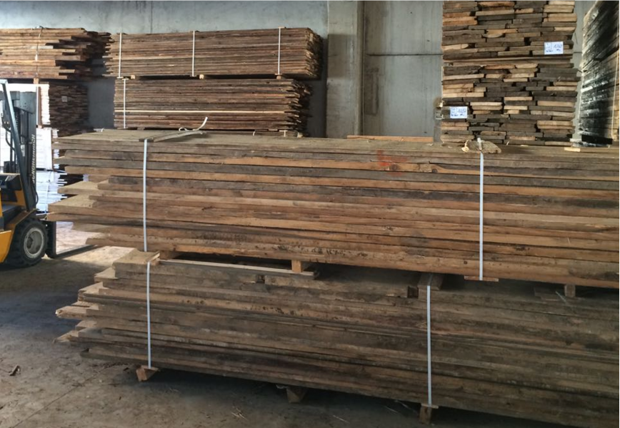 http://www.illegnobormio.it/media/allegati/00/772/ci/images/deposito-legno-vecchio2-t-900x600-4.png